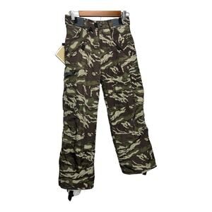 Turbine Performance Boardwear Camo Ski Pants Snowboard Boys Small Cargo NWT
